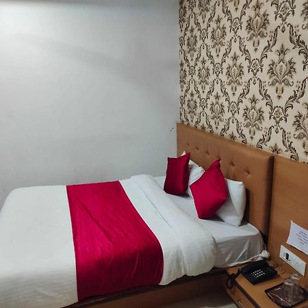 Hotel Globle วาโดดารา ภายนอก รูปภาพ